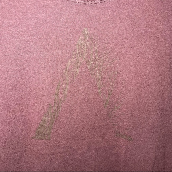 Arc'teryx Women's Burgundy graphic basic outdoor 100% cotton T-shirt in size XL - Picture 3 of 8
